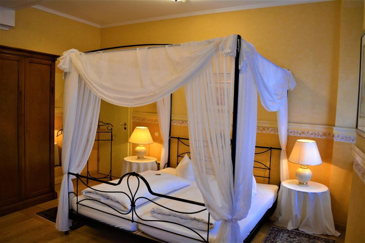 Die Kronacher Stadthotels Отель 4*