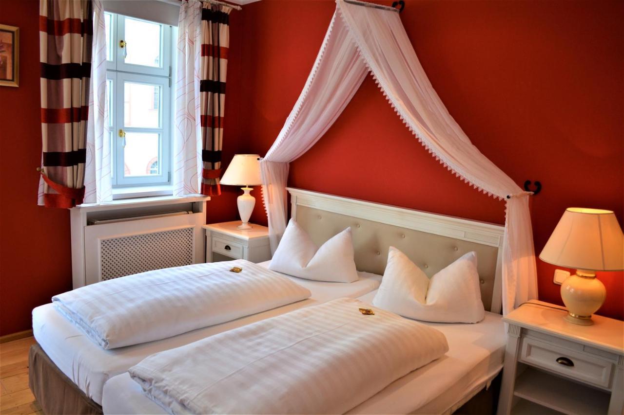 Die Kronacher Stadthotels Отель Кронах